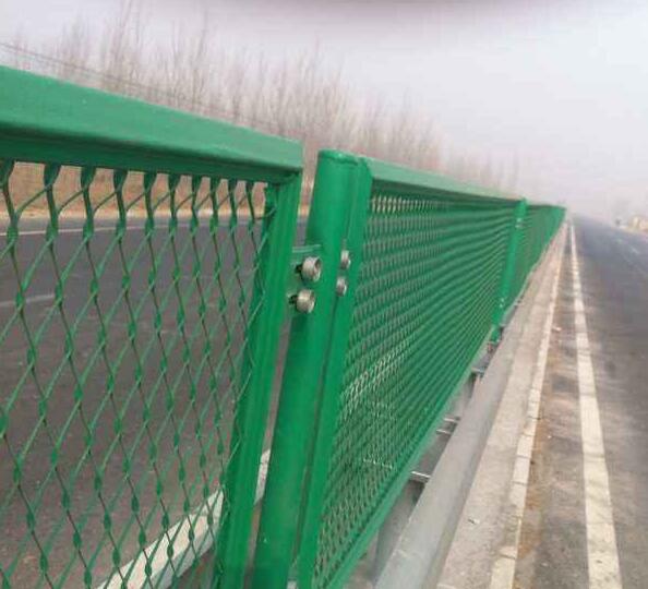 高速公路护栏网