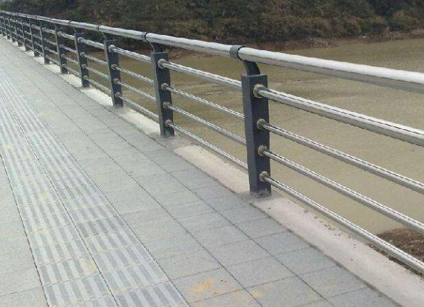 桥梁护栏 桥梁护栏