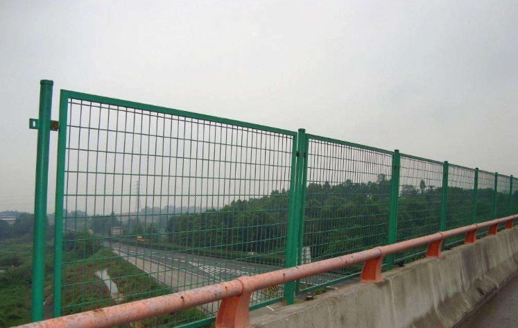 e33de03d46980ff79ebbabcf04651a2