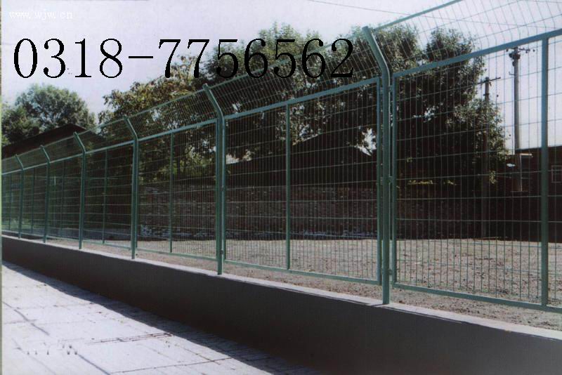 高速公路护栏网